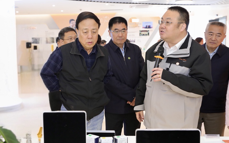 消息 | 九三学社中间调研组到临创健医疗展开重点考查调研 